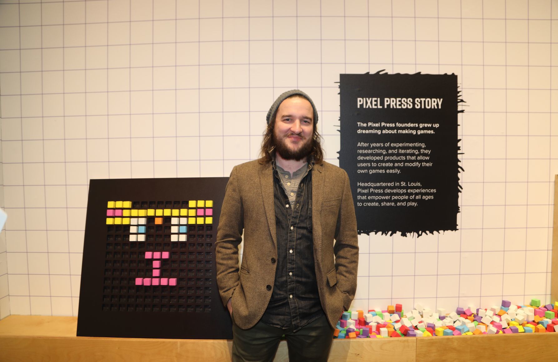 Rob Bennet with Bloxelsbuilder.com